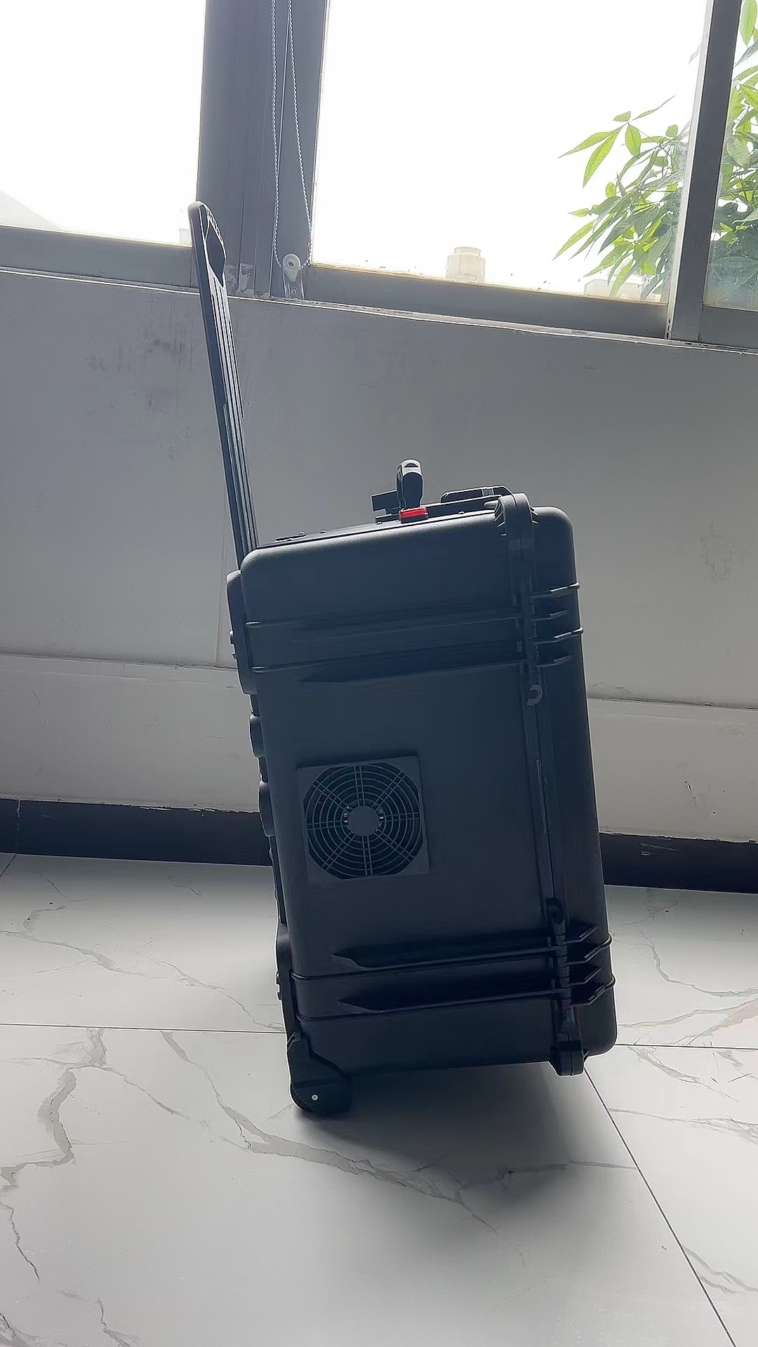 吕梁手拉箱型移动通信干扰器